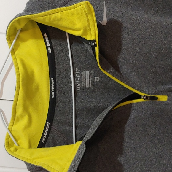 Nike Dry-Fit 1/4 Zip Long Sleeve - Picture 2 of 6